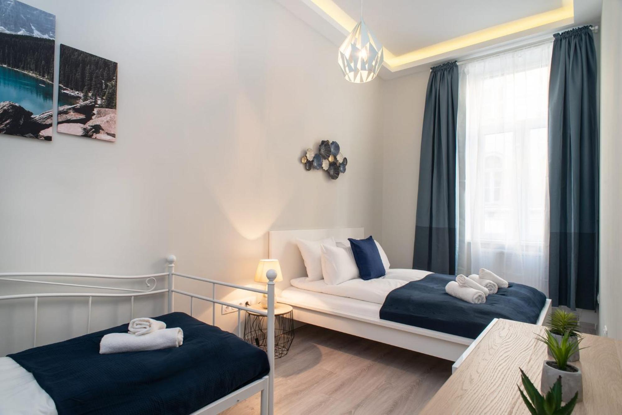 Very Central New And Large Ac Apartment Budapest Luaran gambar